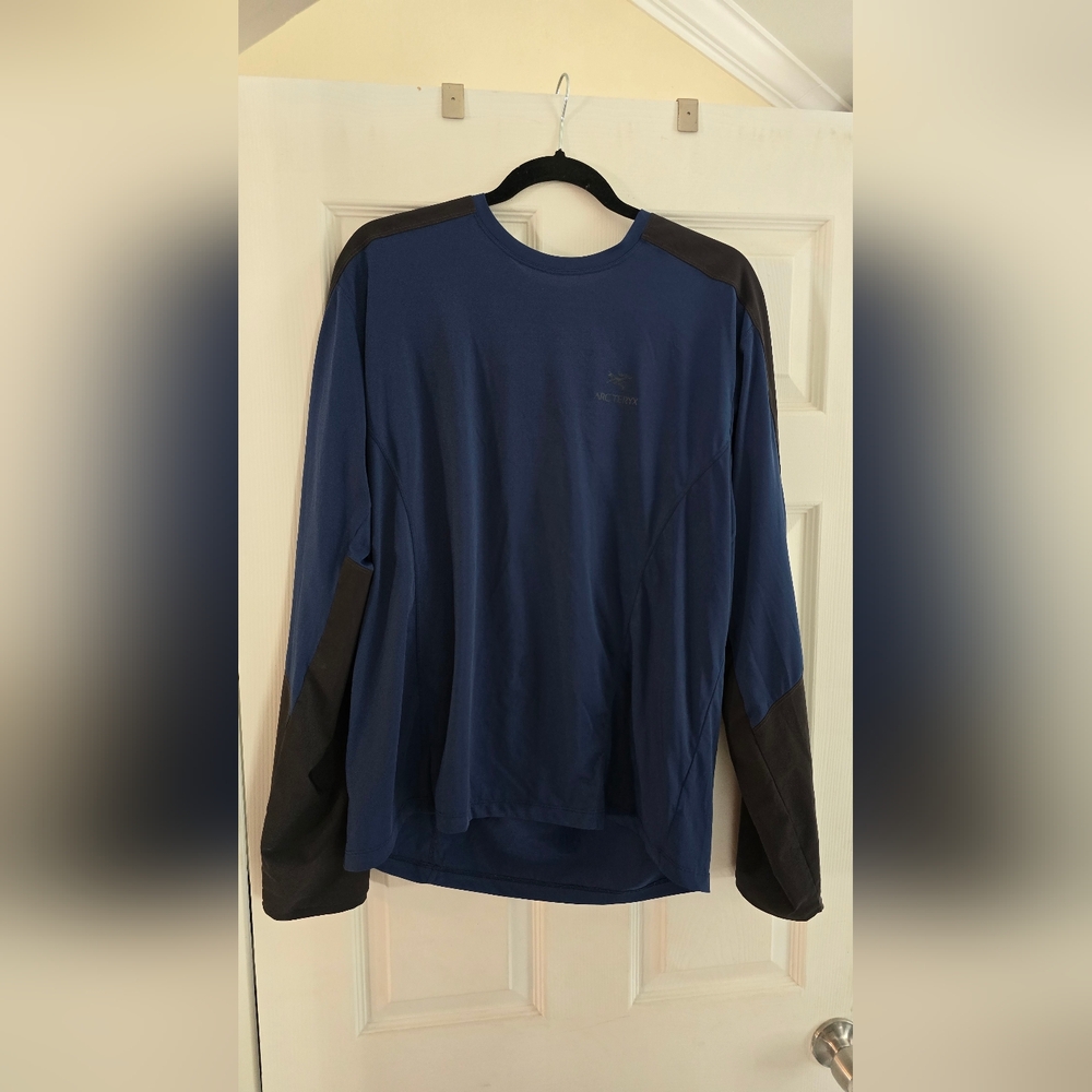 Arc'Teryx long sleeve